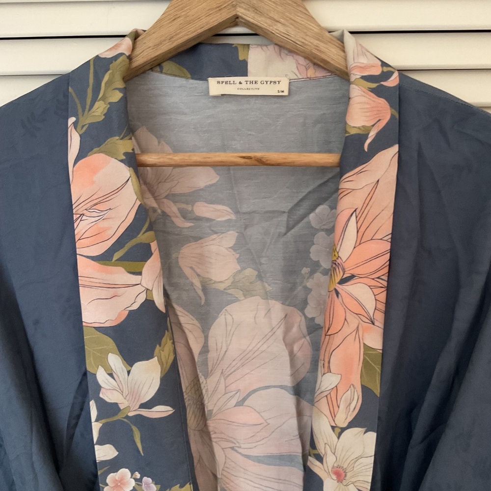 Spell and Gypsy Collective Waterfall Kimono S/ M - Picture 4 of 6